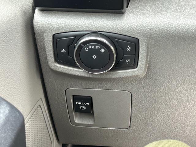 Photo of 2019 Oxford White Ford F-150