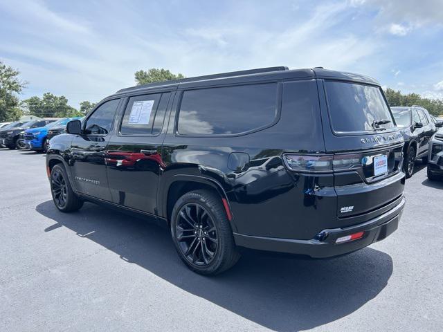 Photo of 2024 Diamond Black Crystal Pearlcoat Jeep Grand Wagoneer L