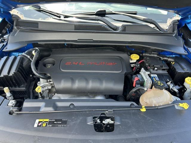 Photo of 2018 Laser Blue Pearlcoat Jeep Compass