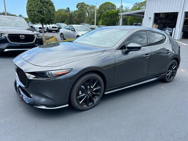 Photo of 2024 Machine Gray Metallic Mazda Mazda3