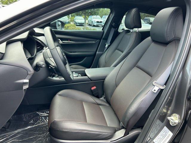 Photo of 2024 Machine Gray Metallic Mazda Mazda3