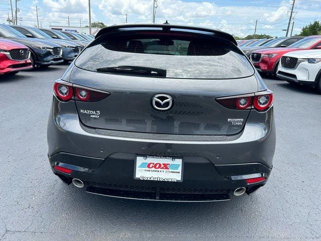 Photo of 2024 Machine Gray Metallic Mazda Mazda3