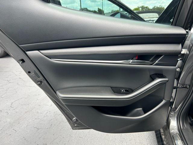 Photo of 2024 Machine Gray Metallic Mazda Mazda3
