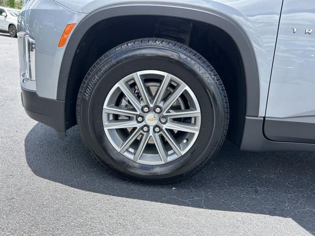 Photo of 2024 Sterling Gray Metallic Chevrolet Traverse