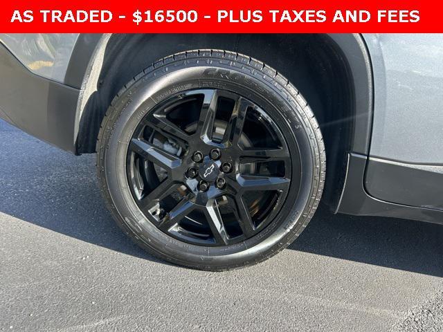 Photo of 2021 Satin Steel Metallic Chevrolet Traverse