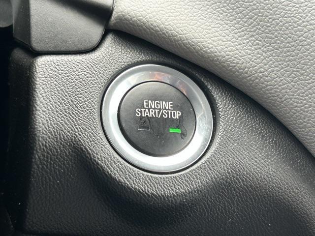 Photo of 2021 Summit White Chevrolet Equinox