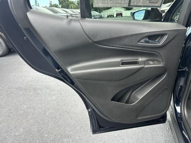 Photo of 2021 Midnight Blue Metallic Chevrolet Equinox