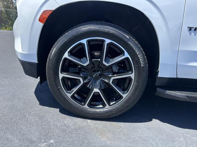 Photo of 2022 Summit White Chevrolet Tahoe