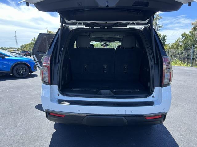 Photo of 2022 Summit White Chevrolet Tahoe