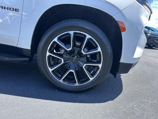 Photo of 2022 Summit White Chevrolet Tahoe