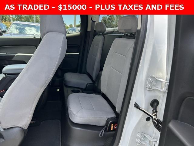 Photo of 2016 Summit White GMC Canyon