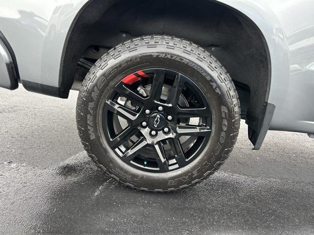 Photo of 2024 Sterling Gray Metallic Chevrolet Silverado 1500