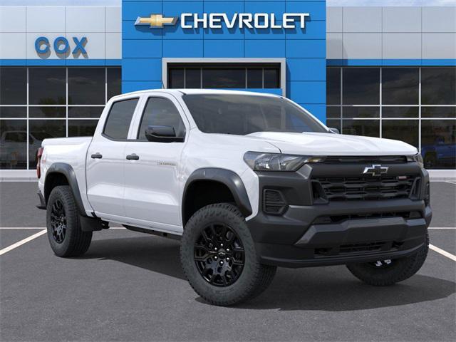 Photo of 2026 Summit White Chevrolet Colorado
