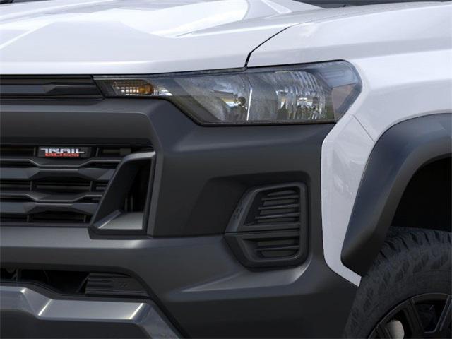 Photo of 2026 Summit White Chevrolet Colorado