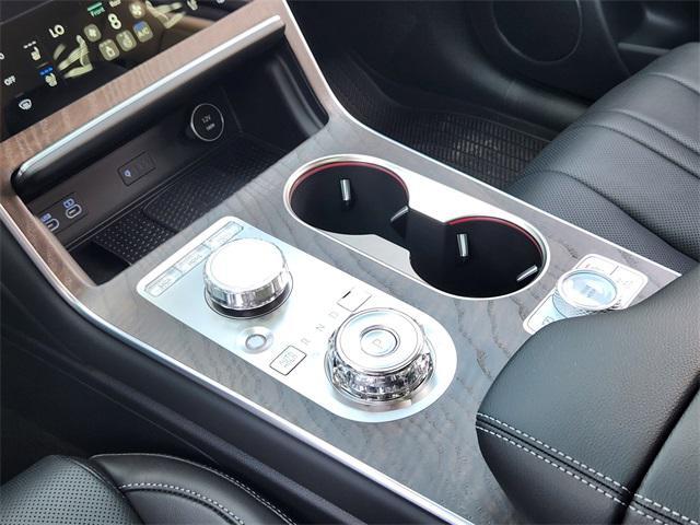 Photo of 2025 White Genesis GV80