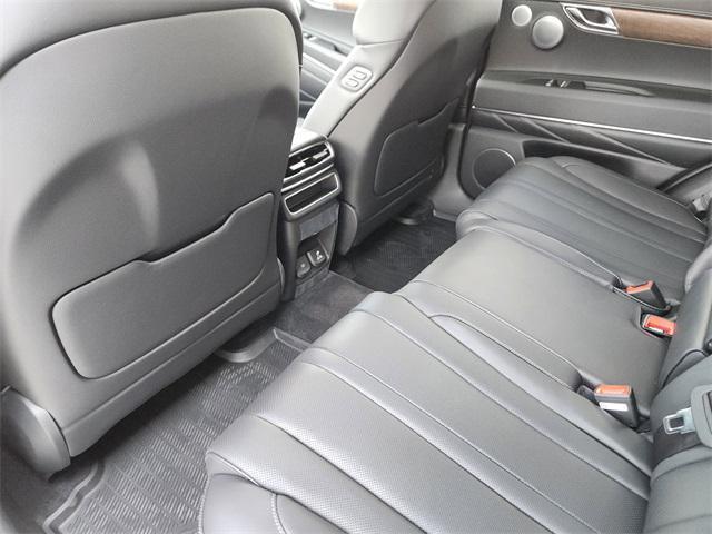 Photo of 2025 White Genesis GV80