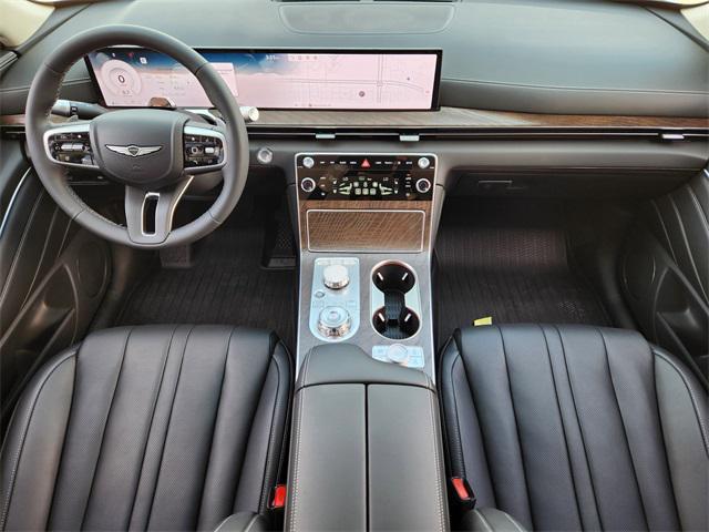 Photo of 2025 White Genesis GV80