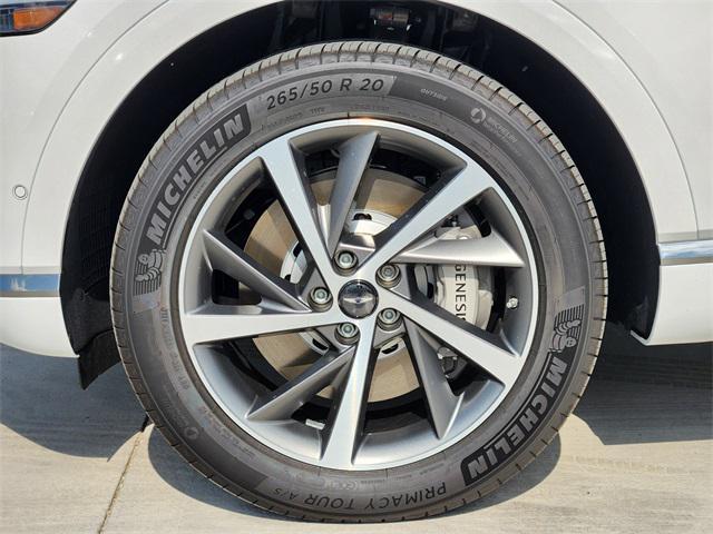 Photo of 2025 White Genesis GV80