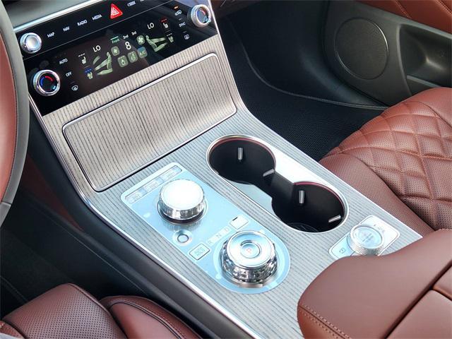 Photo of 2026 Vik Black Genesis GV80