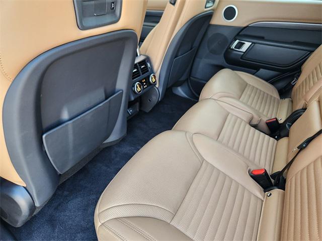Photo of 2024  Land Rover Discovery