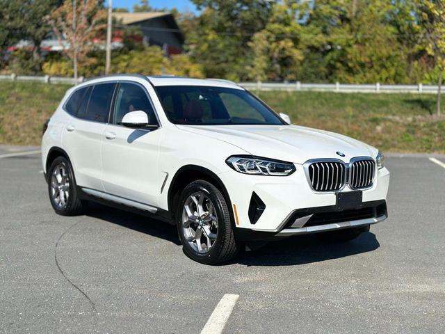 Photo of 2023 Mineral White Metallic BMW X3