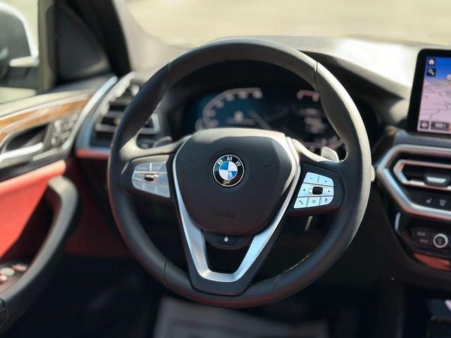 Photo of 2023 Mineral White Metallic BMW X3