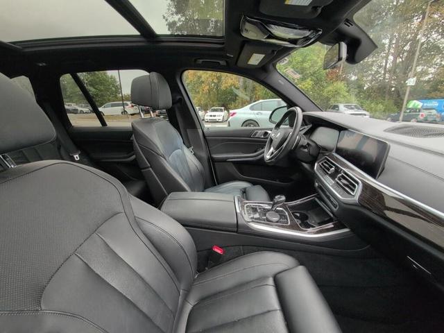 Photo of 2020 Mineral White Metallic BMW X5