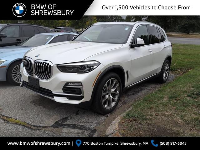 Photo of 2020 Mineral White Metallic BMW X5