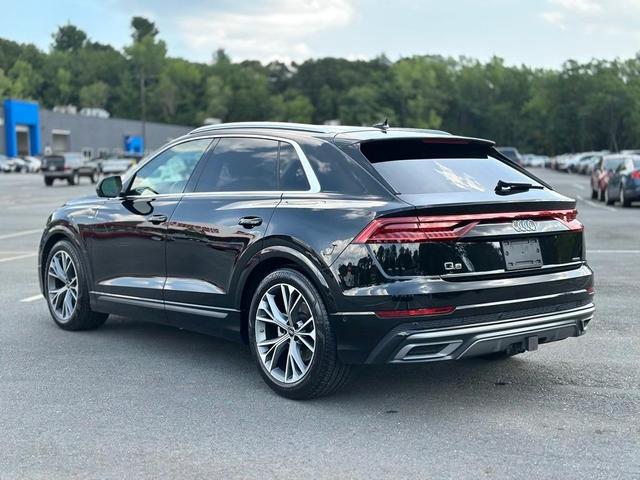 Photo of 2023 Mythos Black Metallic Audi Q8