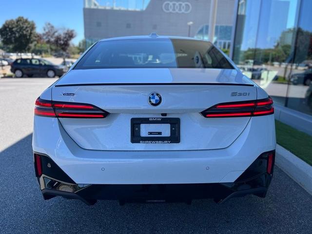 Photo of 2025 Mineral White Metallic BMW 530