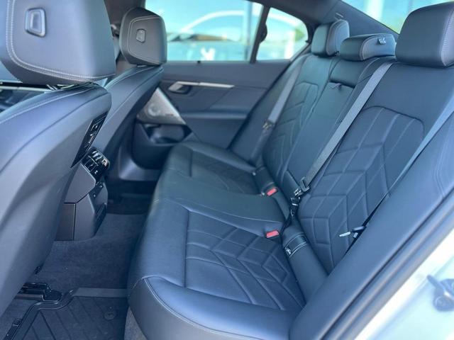 Photo of 2025 Mineral White Metallic BMW 530