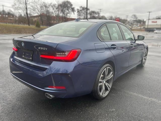 2023 BMW 330