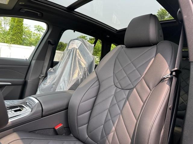Photo of 2026 Carbon Black Metallic BMW X5
