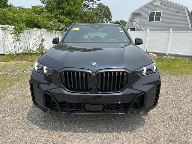 Photo of 2026 Carbon Black Metallic BMW X5