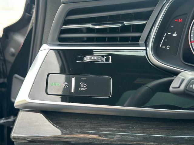 Photo of 2025 Mythos Black Metallic Audi Q7