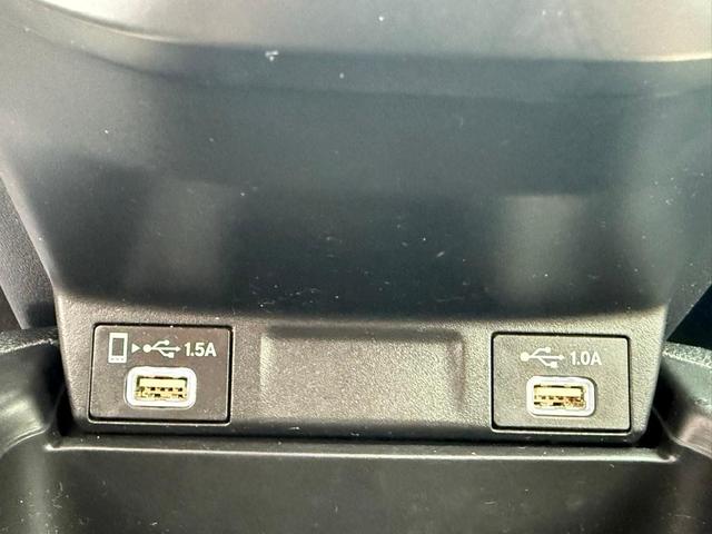 Photo of 2022 White Honda CR-V