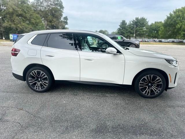 Photo of 2026 Alpine White BMW X3