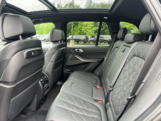 Photo of 2025 Black Sapphire BMW X5 PHEV