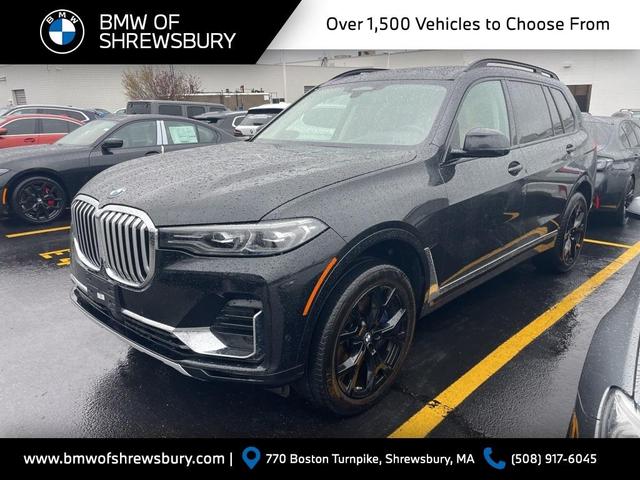 2022 BMW X7