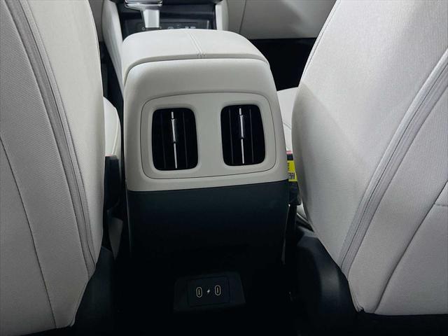 Photo of 2025 Serenity White Pearl Hyundai TUCSON