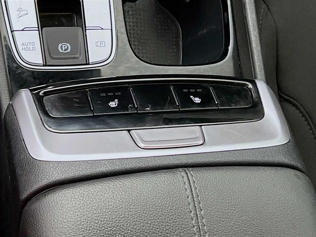Photo of 2023 Phantom Black Hyundai TUCSON