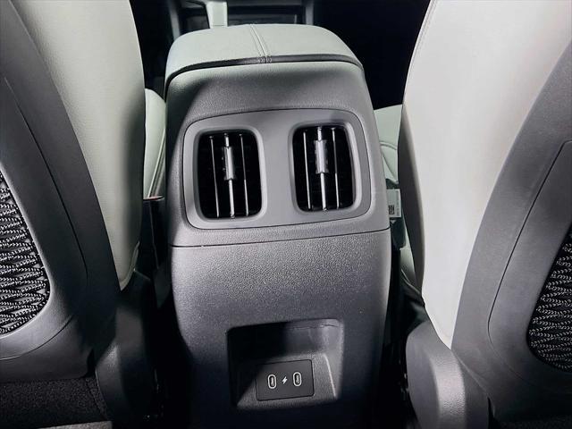 Photo of 2025 Blue Stone Hyundai SANTA CRUZ