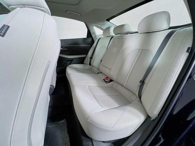 Photo of 2025 Carbon Blue Hyundai SONATA