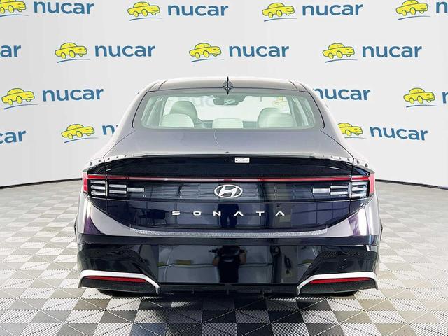 Photo of 2025 Carbon Blue Hyundai SONATA