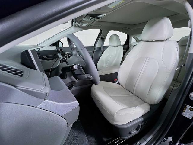 Photo of 2025 Carbon Blue Hyundai SONATA