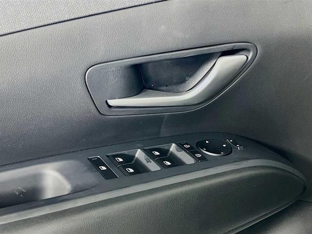 Photo of 2025 Serenity White Pearl Hyundai TUCSON