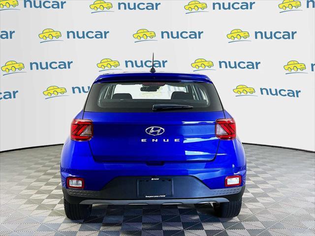 Photo of 2024 Intense Blue Hyundai VENUE