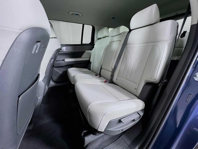 Photo of 2026 Atlantis Blue Hyundai SANTA FE