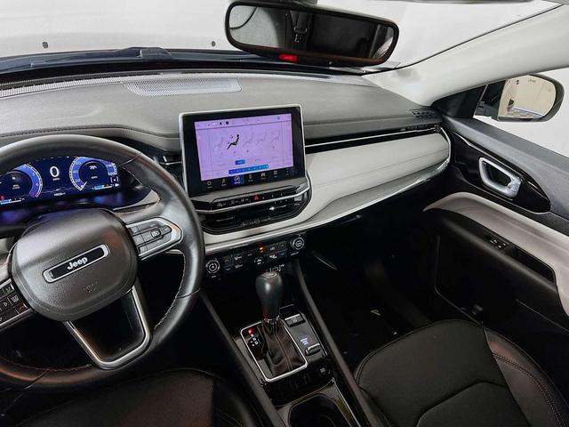 Photo of 2022 Velvet Red Pearlcoat Jeep Compass