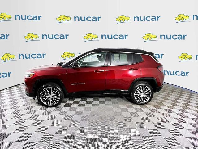 Photo of 2022 Velvet Red Pearlcoat Jeep Compass